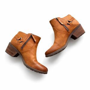NWOT Teva Foxy Caramel Brown Ankle Boots Harness Nubuck Leather Stacked Heel 8.5